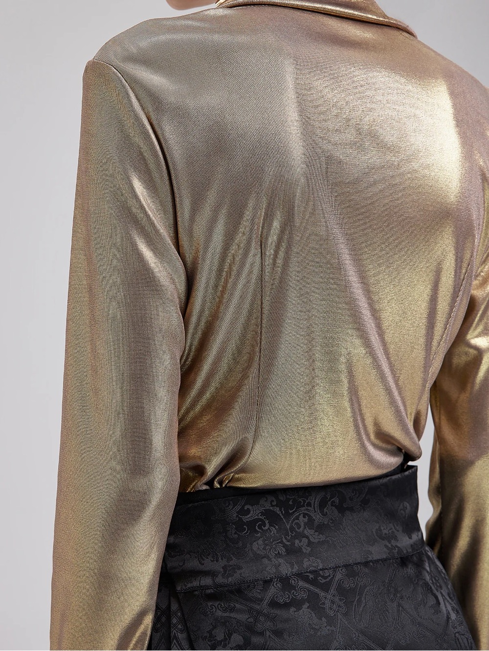 Rich Radi Q’S Elegant Rose Pleated V-neck Top - Picture 7 of 9